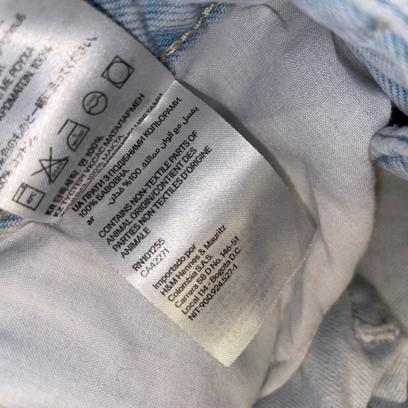 EUC H&M & Denim Distressed Ripped Boyfriend Jeans Light Wash Size 27 - Picture 5 of 8